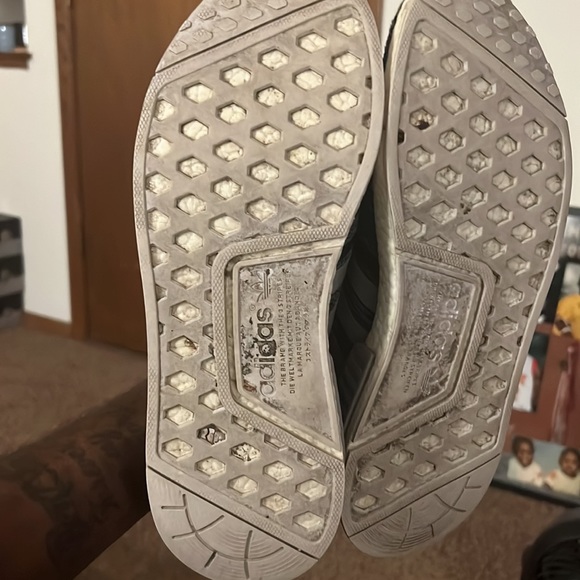 NMD R1 adidas - Picture 3 of 7